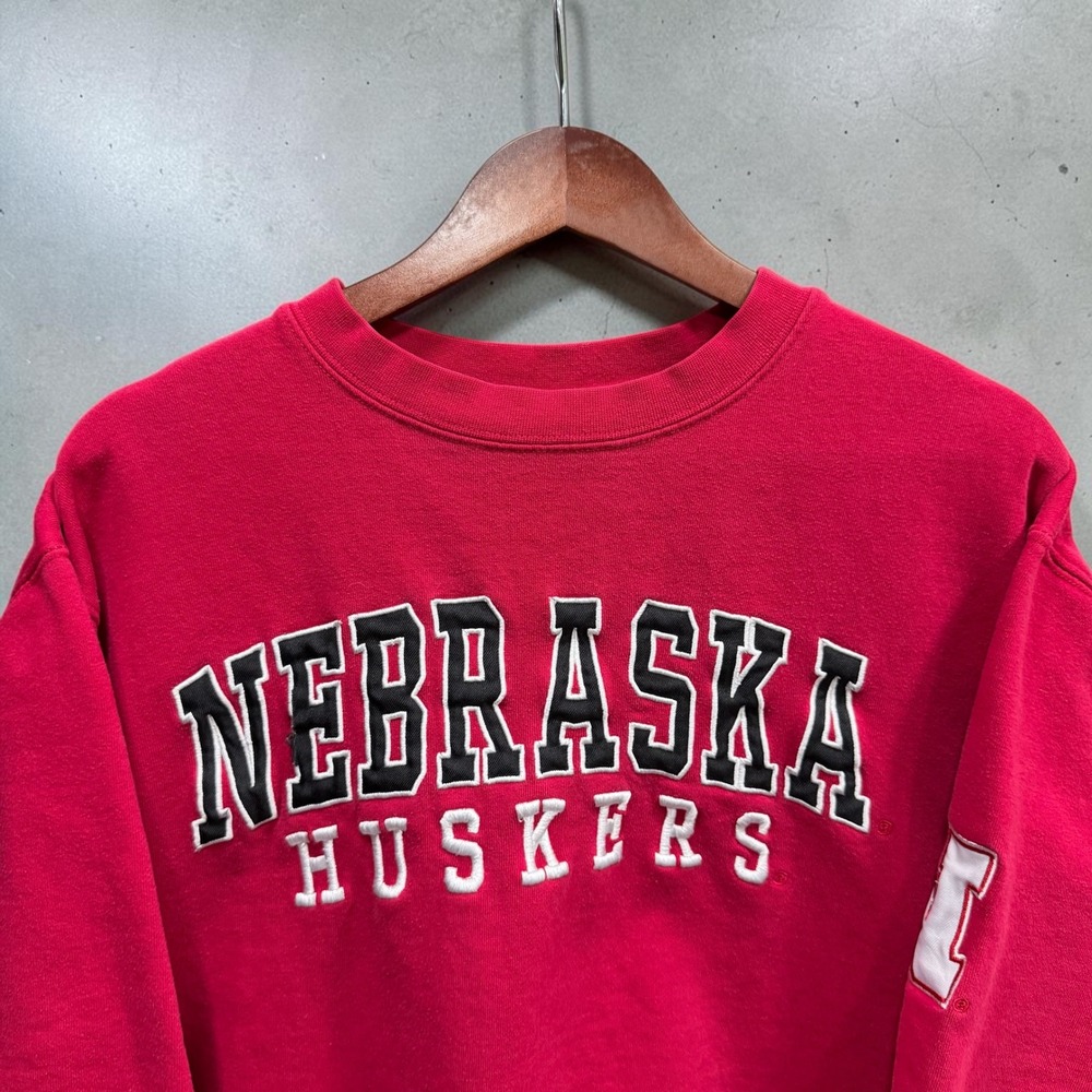 Stadium Athletics Nebraska Huskers Sweatshirt Mens Medium Red Crewneck NCAA y2k - Picture 2 of 10